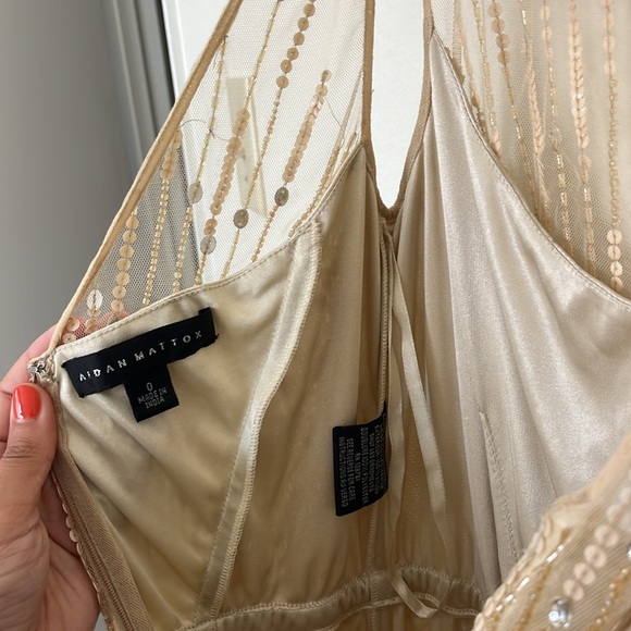 Beautiful beaded gown by Aidan Mattox - Picture 6 of 7